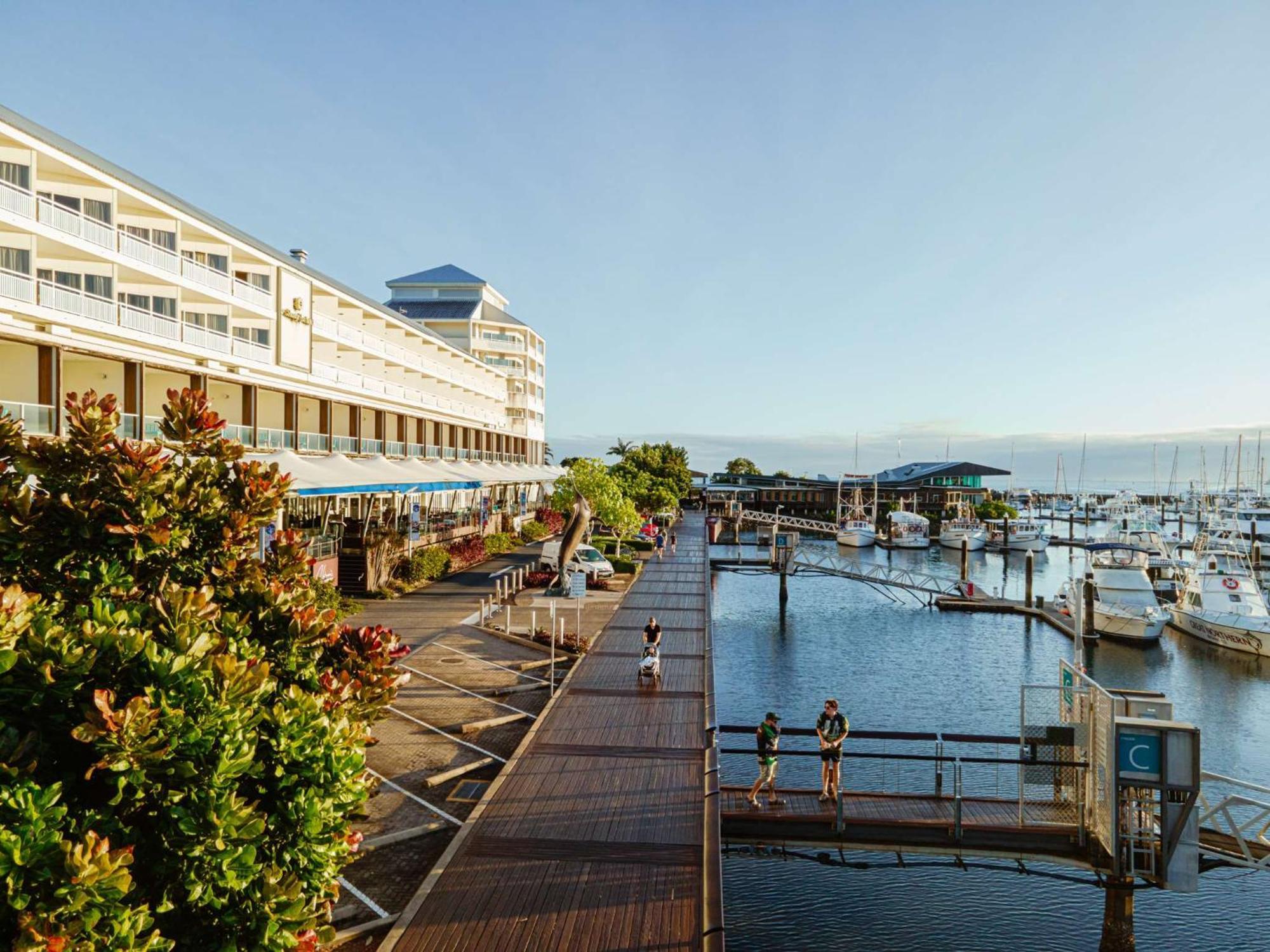 Shangri-La The Marina, Cairns Exterior photo The Strand, Townsville